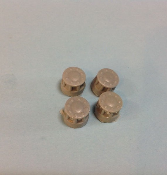 Drive type hub to suit Italeri 10 stud - Set of 4